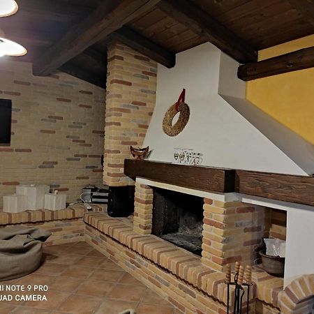 La Taverna Di Lulu Arnesano Dış mekan fotoğraf